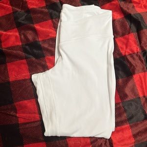 EUC Lululemon Align V-Waist Pant 25” Size 8